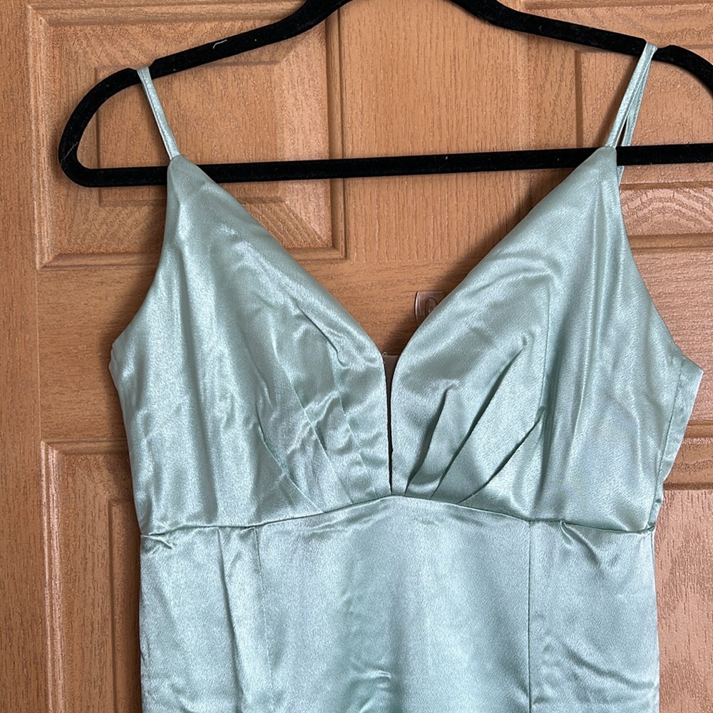 NWOT Formal Prom or Bridal Fit & Flare, Mermaid Light Green Dress | Size Medium